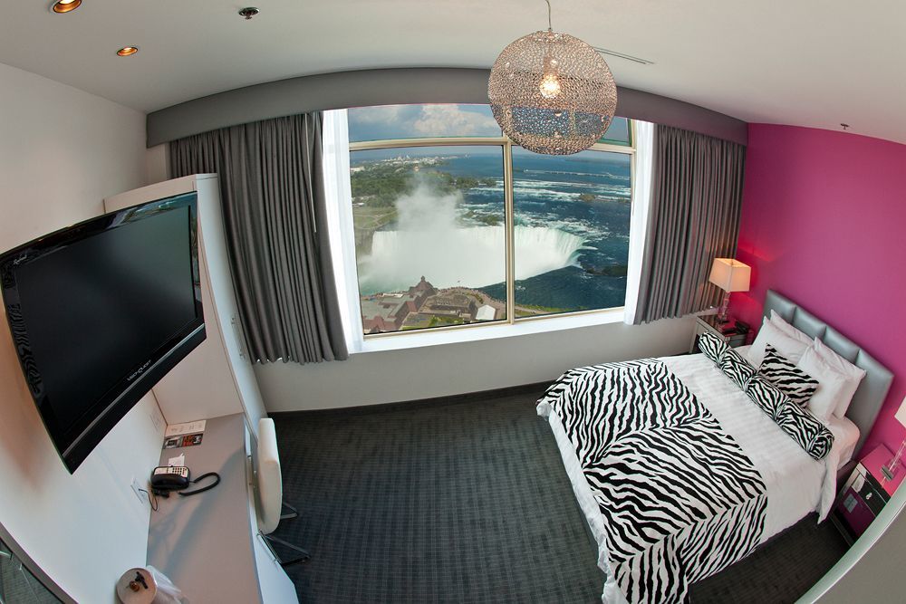 Tower Hotel At Fallsview Ніагара-Фоллс Екстер'єр фото